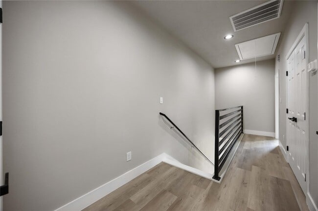 Building Photo - 2407 Dolly Wright St