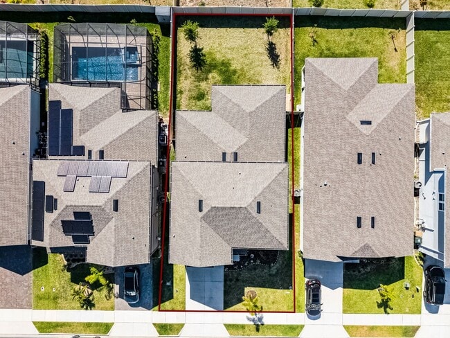 Building Photo - Luxury Living for Lease – 5BR Home with Of...