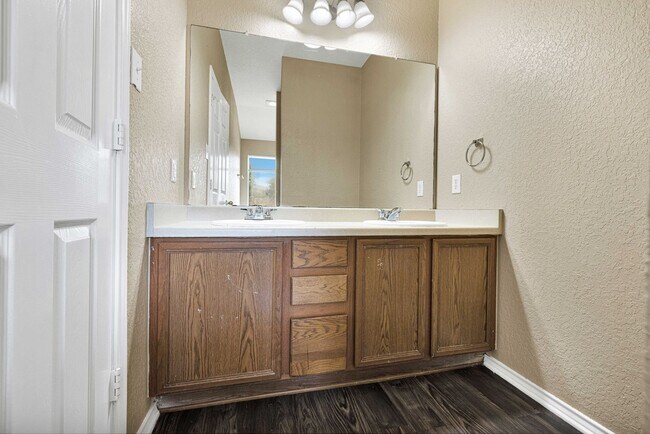 Building Photo - 6019 Old Corral