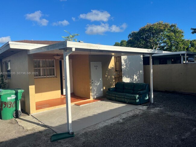 Building Photo - 19130 SW 113th Pl