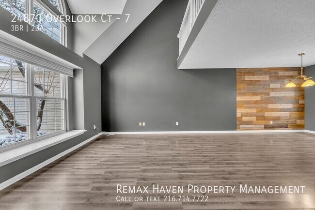 Building Photo - 24870 Overlook Ct