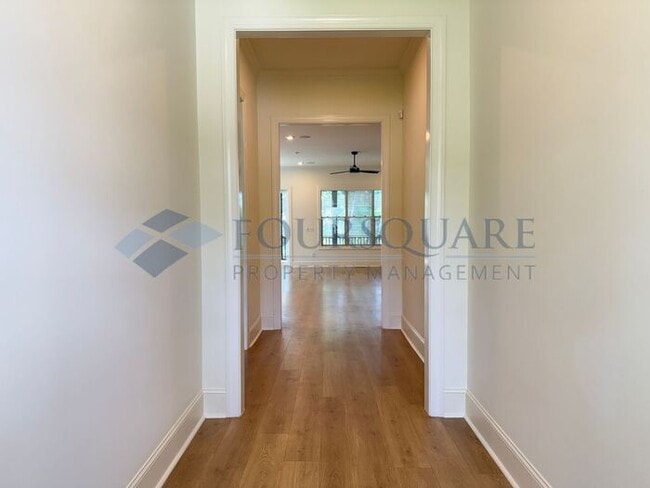 Building Photo - Beautiful  3-Bedroom Home with Loft, Screened Deck & Fenced Backyard – Convenient to Duke Univers...