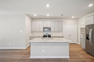 Building Photo - 1412 Bridgestone Dr