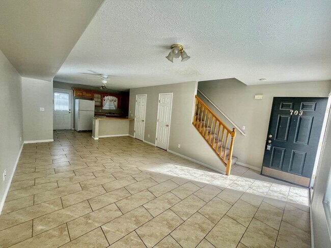 Building Photo - Affordable Two-Bedroom Townhome in Lexington Hills