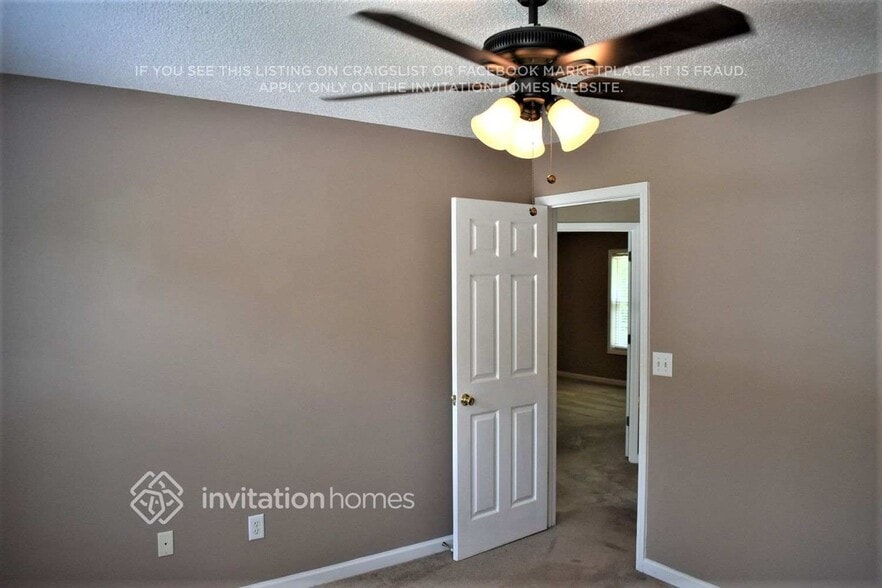 Building Photo - 4028 St George Walk SW