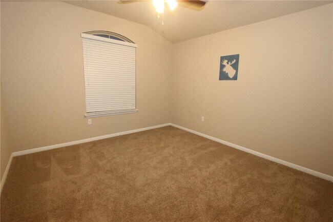 Building Photo - 1044 Britt Ln