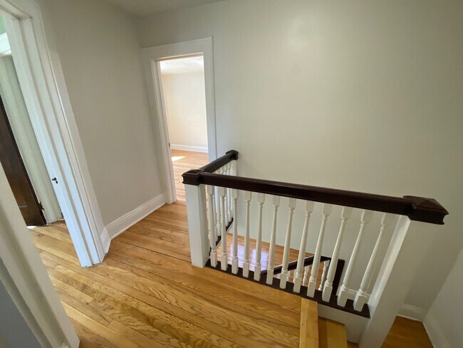 Building Photo - 353 N 35th Ave