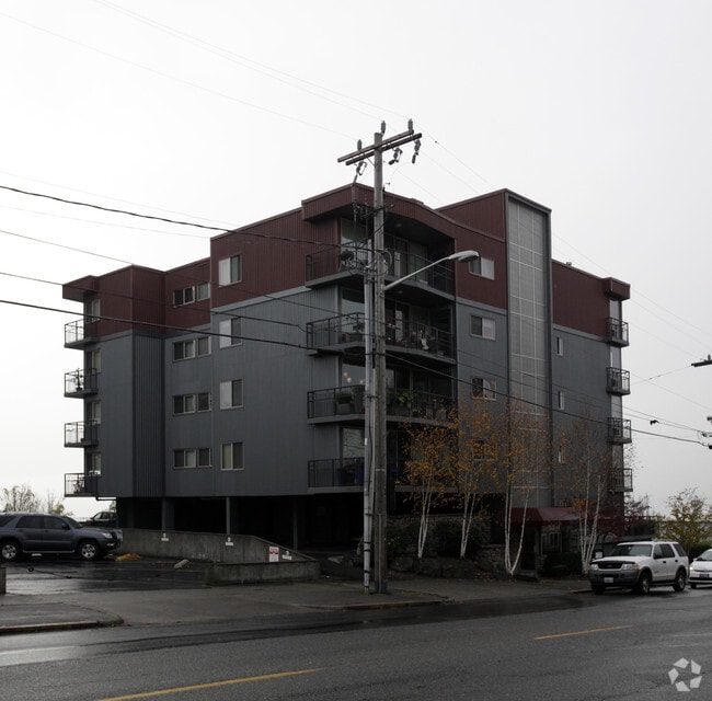 Building Photo - Triton Terrace