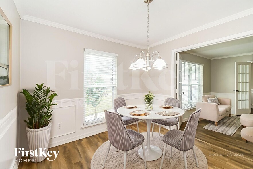 Building Photo - 3254 Remler Dr S