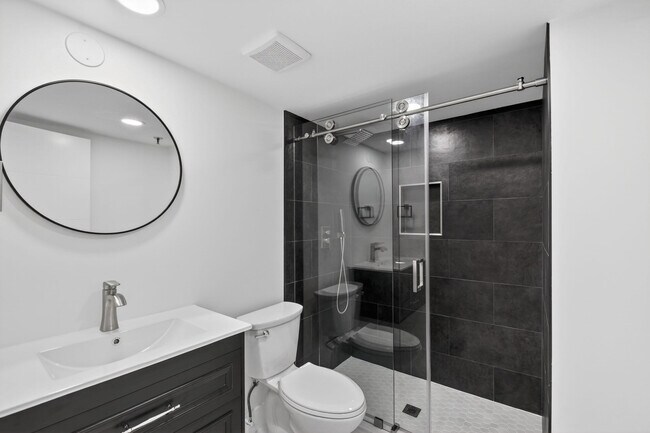 Building Photo - 896 N Federal Hwy