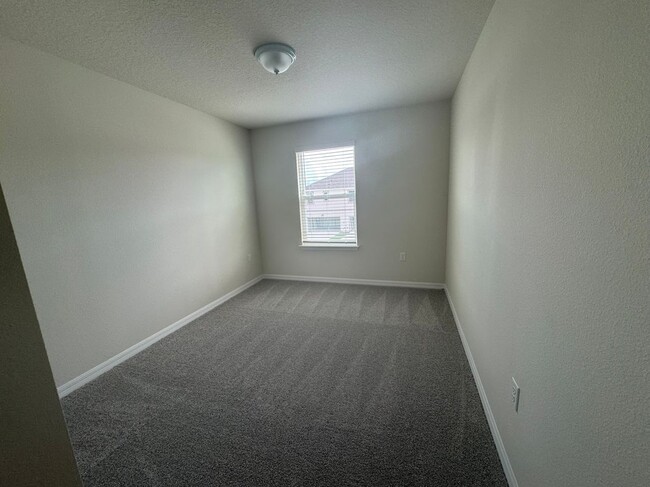 Building Photo - 6370 Tabebuia Pkwy