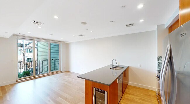 Building Photo - wonderful one bedroom for immediate move