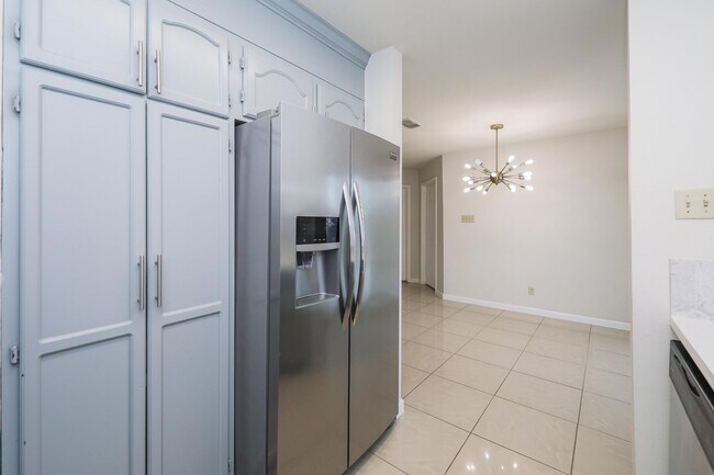 Building Photo - 9001 Taiga Ct