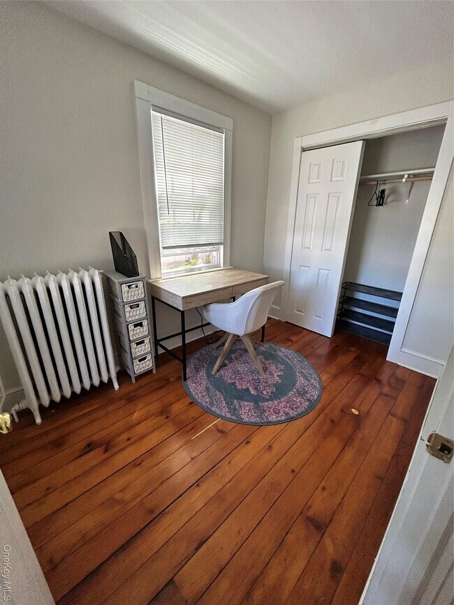 Building Photo - 24 Arnold Ave