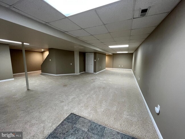 Building Photo - 499 Pitt Ct