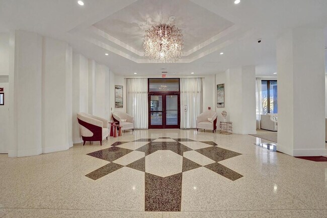 Building Photo - 2000 S Ocean Blvd