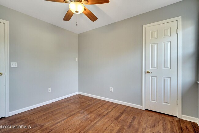 Building Photo - 22 Brookside Ct