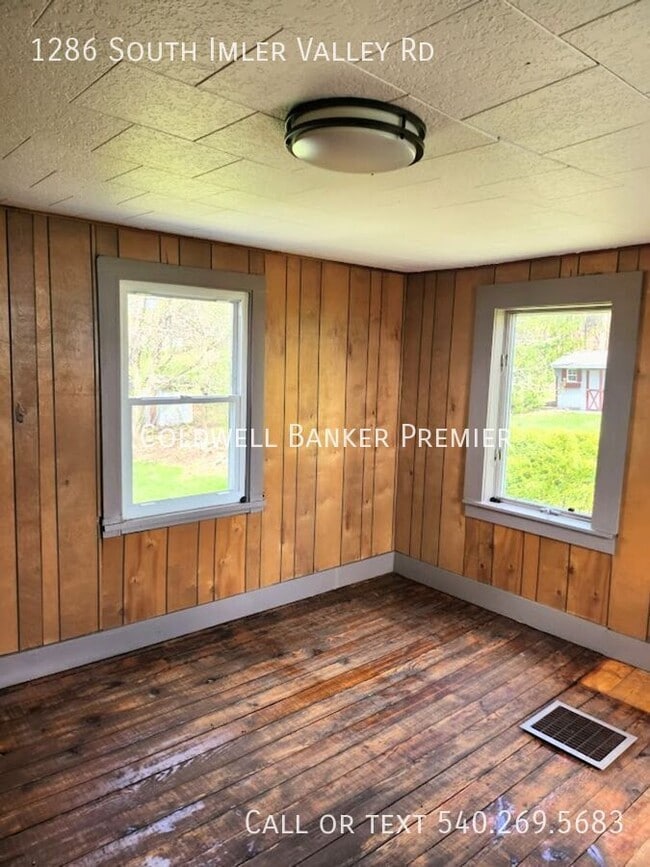 Building Photo - 1286 S Imler Valley Rd