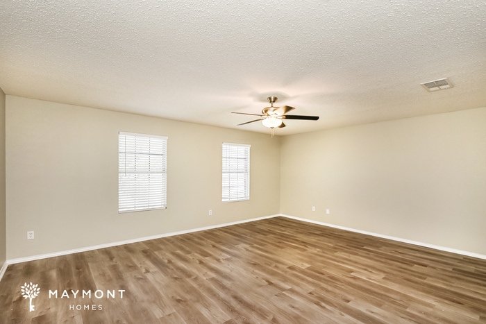 Building Photo - 525 Linacre Dr