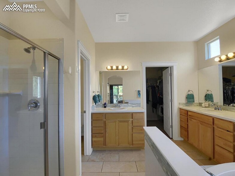 Building Photo - 4478 College Park Ct