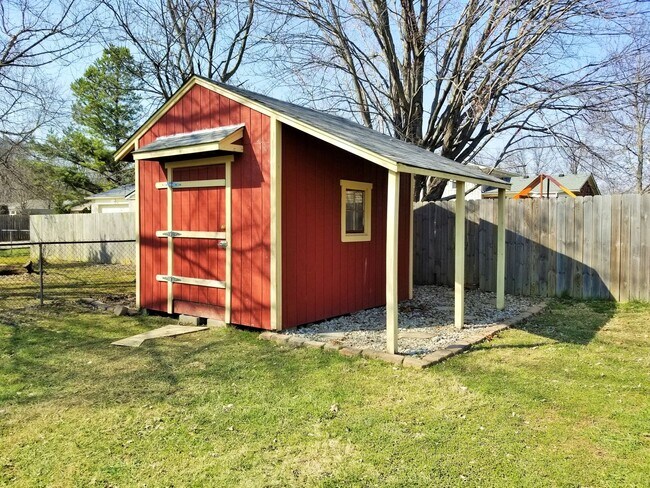 Building Photo - YOU CAN STOP YOUR SEARCH! BRAND NEW Jeffer...