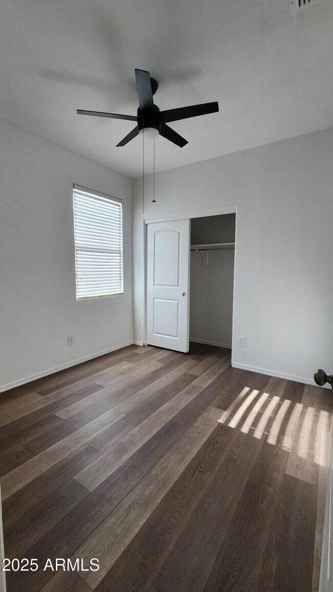 Building Photo - 41932 W Manderas Ln