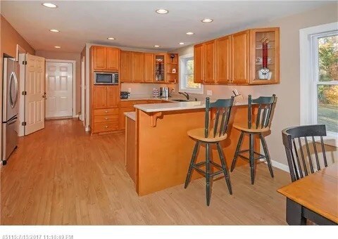 Building Photo - 151 Earls Way