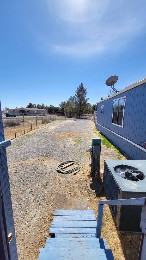 Building Photo - CAL VEGAS RANCHOS - W. Irons