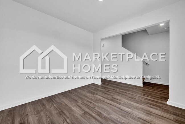 Building Photo - 327 Orchid Ln