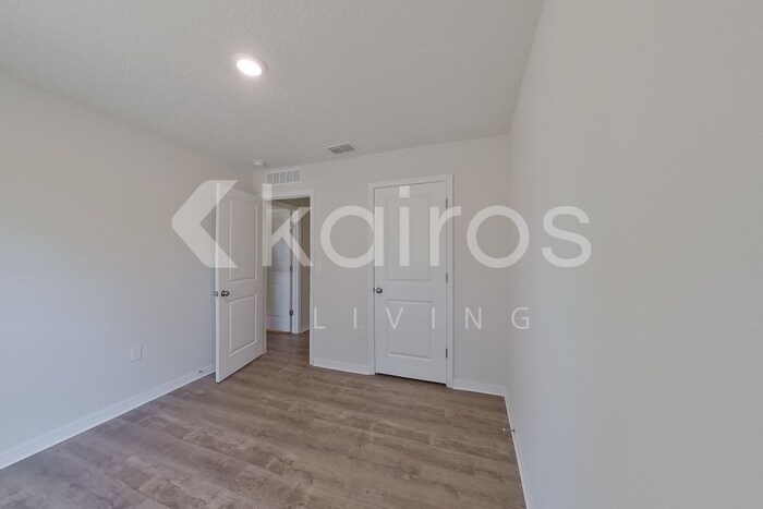 Building Photo - 11146 N G Martinelli Blvd