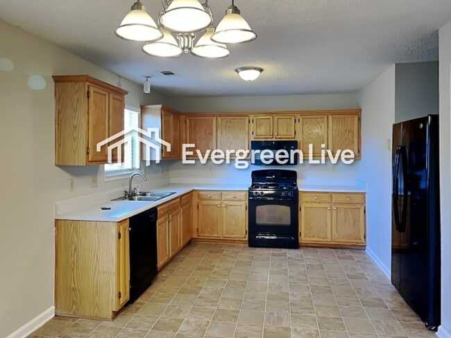 Building Photo - 183 Regency Park Dr