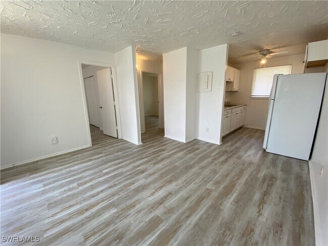 Building Photo - 3213 Jeffcott St