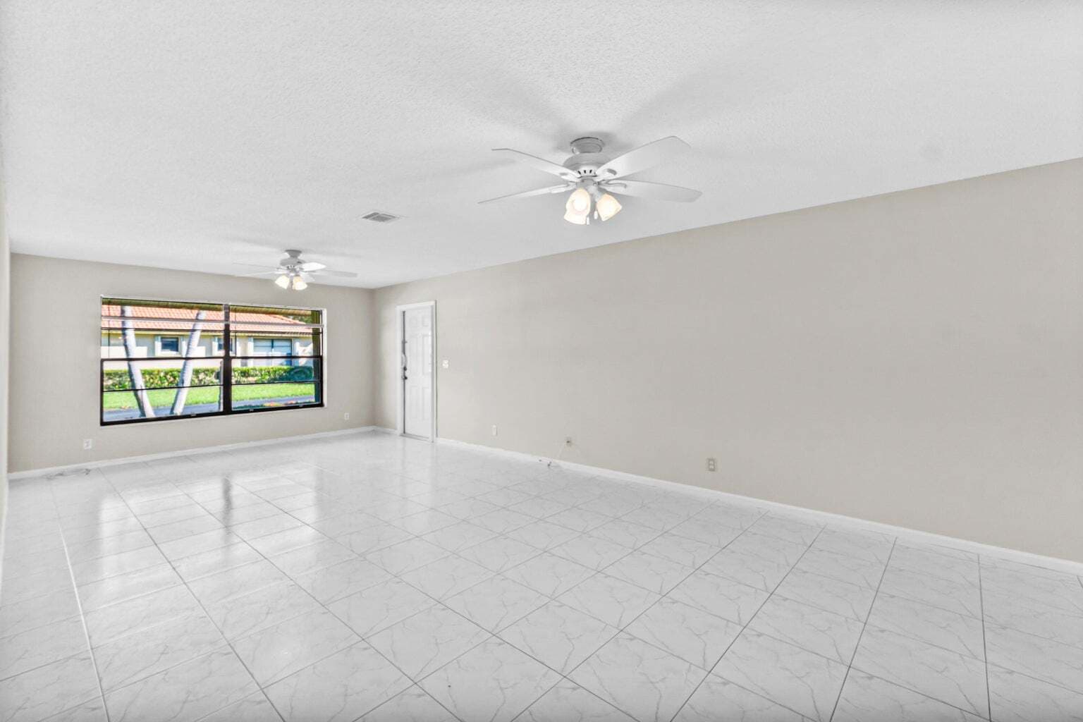 Building Photo - 4640 Rosewood Tree Ct