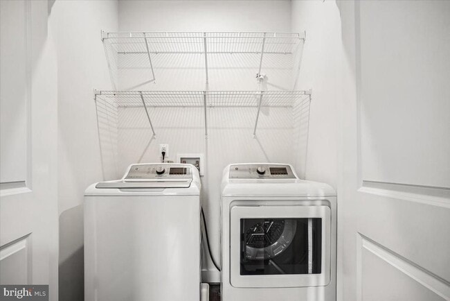 Building Photo - 3016 20th St S