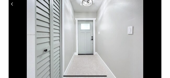 Building Photo - 13804 Kendale Lakes Dr