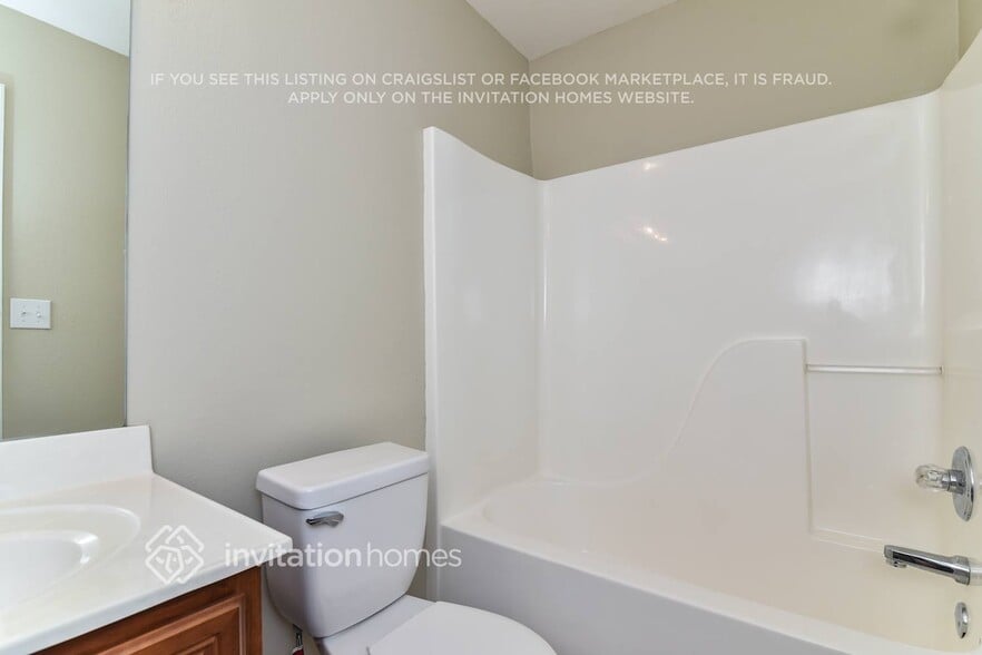 Building Photo - 6832 Grand Hickory Dr