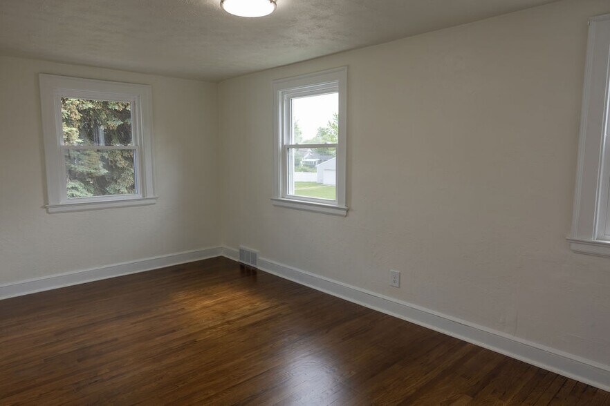 1 bedroom - 1387 Ivydale Ave SW