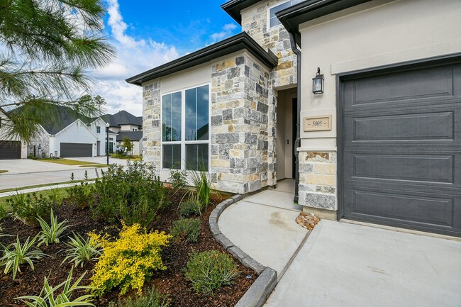 Building Photo - 5005 Vly Wind Ct