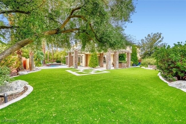 Building Photo - 136 S Buteo Woods Ln