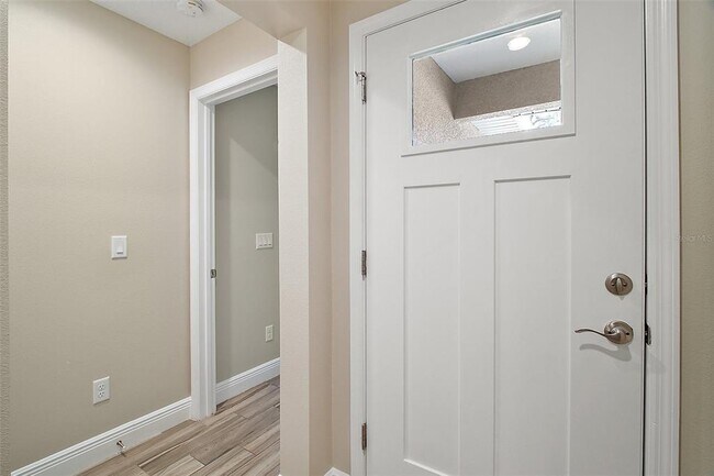 Building Photo - 444 Fahnstock St