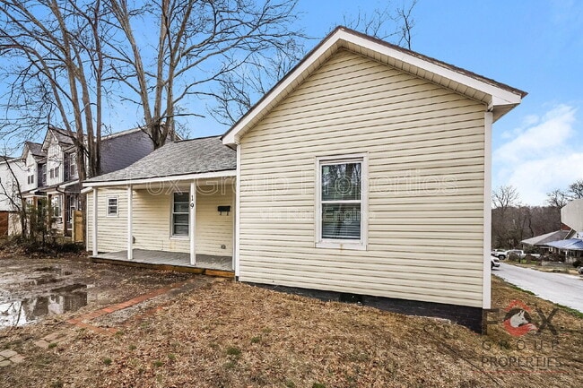 Building Photo - 19 Powder St NW