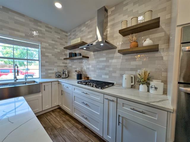Building Photo - 1402 Stone Canyon Way