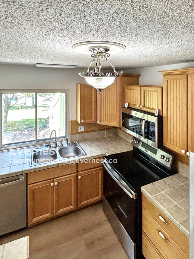 Building Photo - 64 Schooner Ln