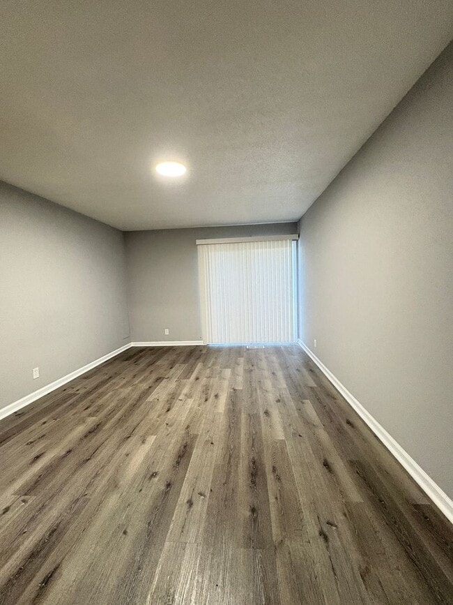 Building Photo - Discover Your Perfect Home at Bellagio North Living I in Indianapolis