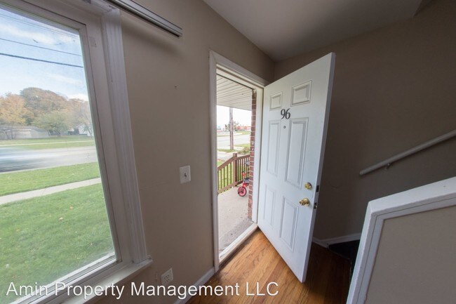 Building Photo - 76-98 Martin Luther King Jr Blvd S