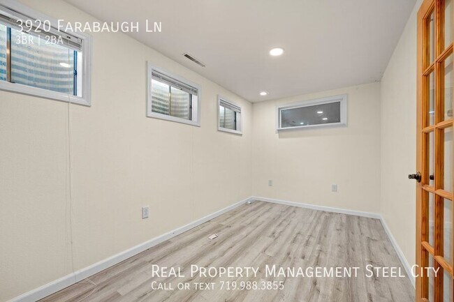 Building Photo - 3920 Farabaugh Ln
