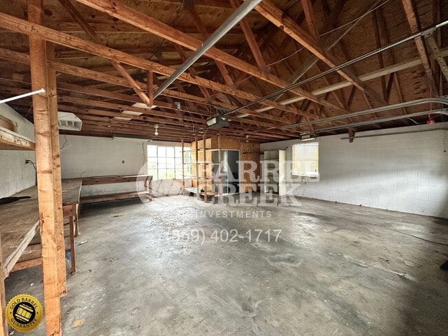 Building Photo - Newly Renovated 3-Bedroom, 1-Bath Home with Garage & Yard!