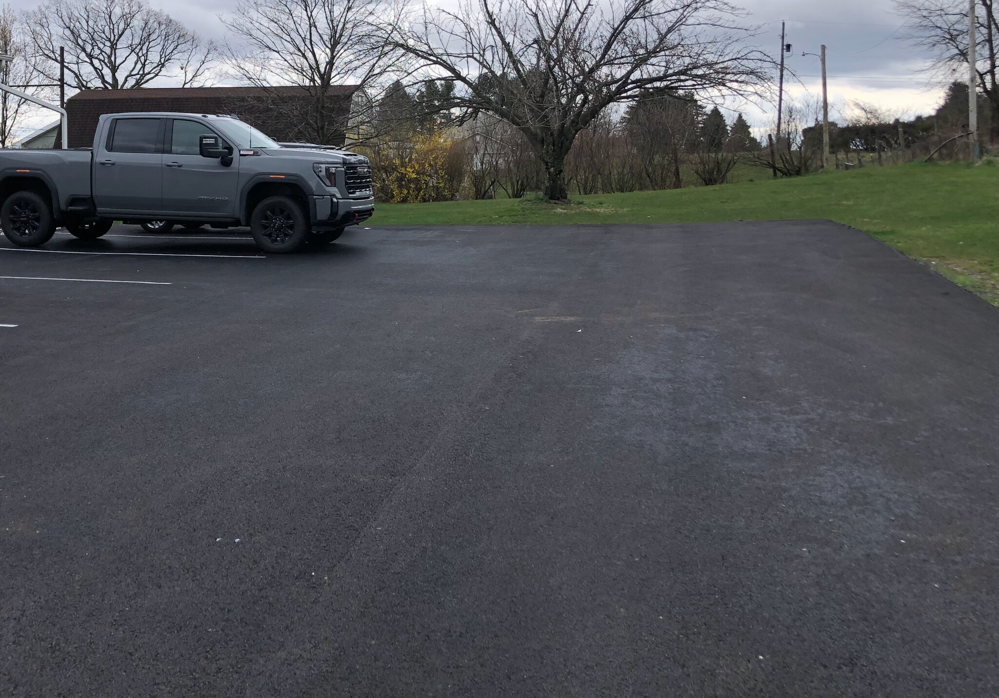 Building Photo - 355 S Hokendauqua Dr