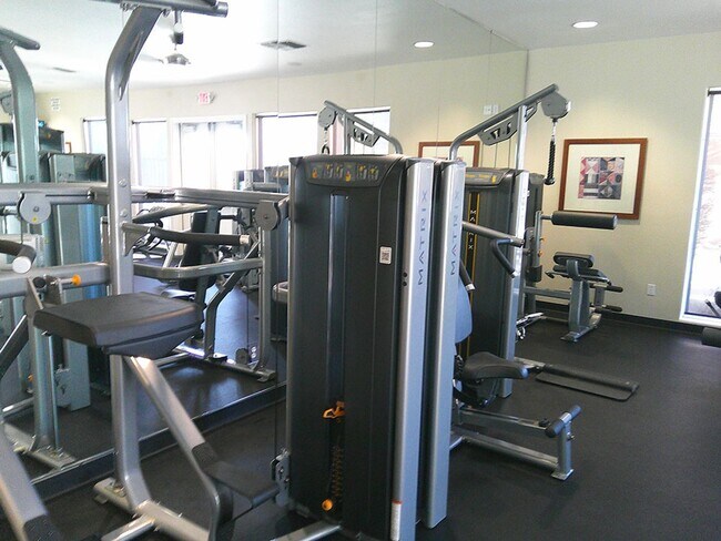 Building Photo - SilverCreek Distinctive Attached 1 BR Home