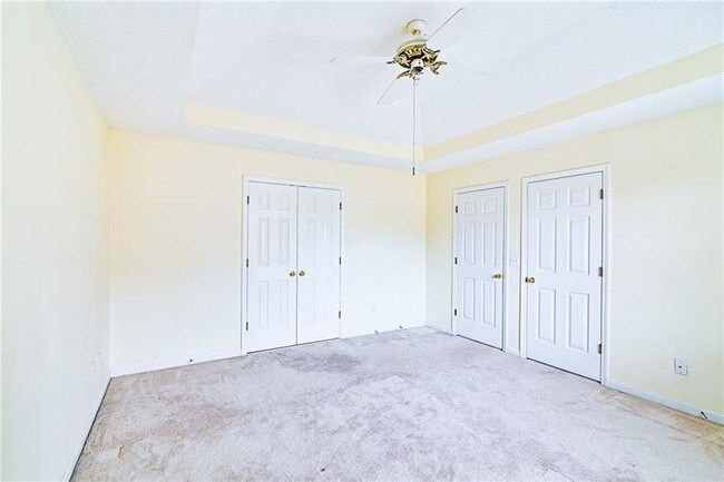 Building Photo - 3503 Pine Grove Dr